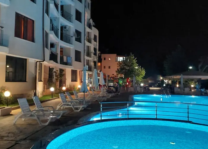 Avalon Lux アパート